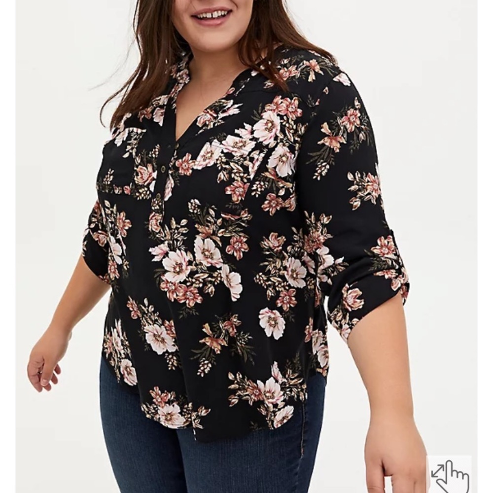 torrid Harper black floral twill pullover blouse